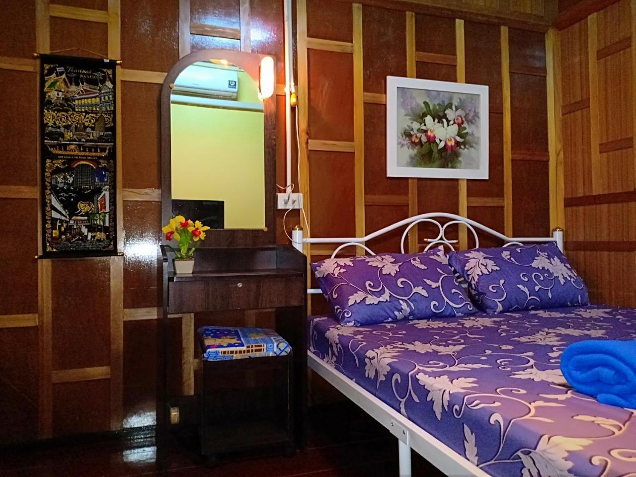 Santo House Hotel Bangkok Ngoại thất bức ảnh