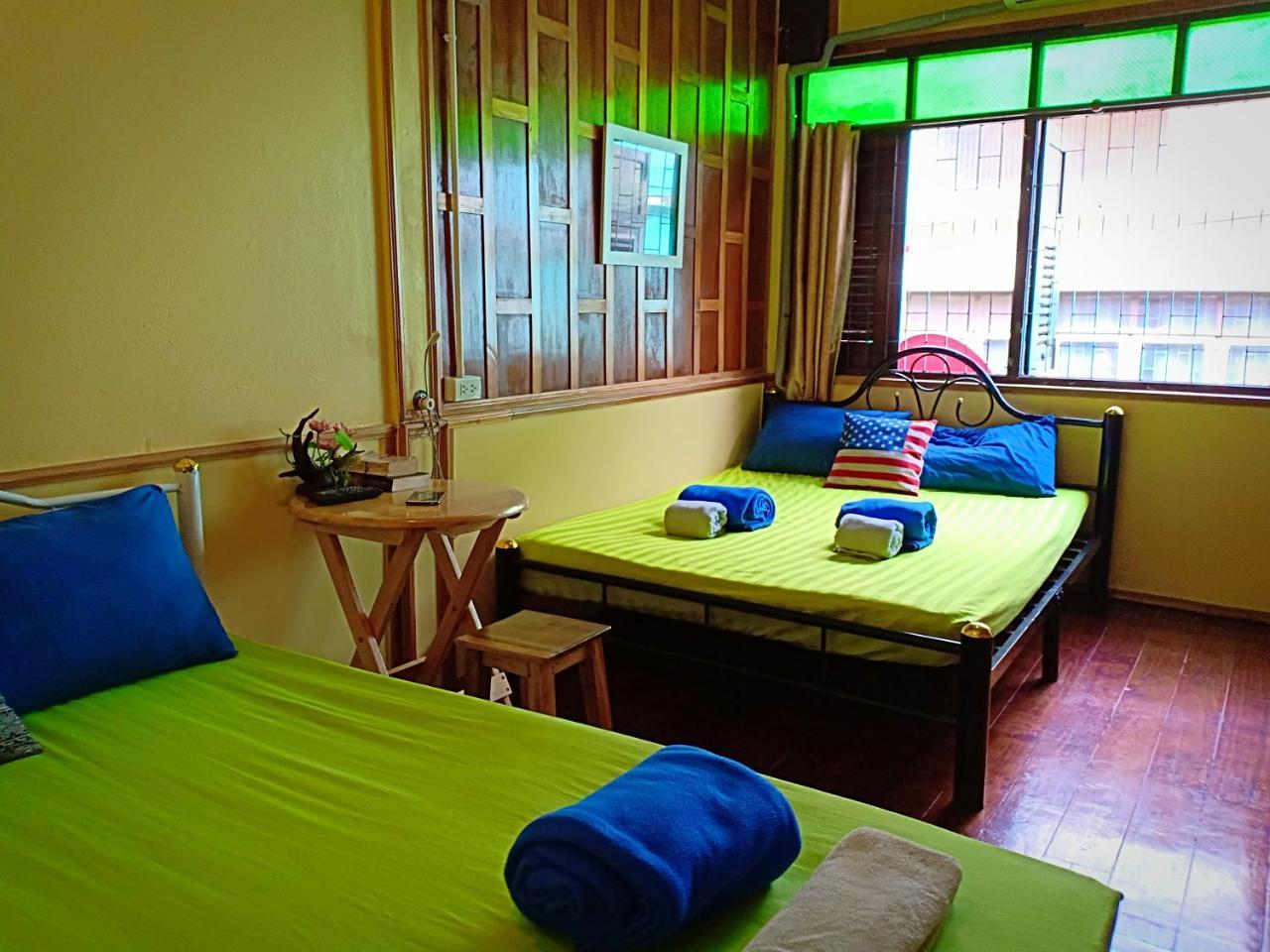Santo House Hotel Bangkok Ngoại thất bức ảnh