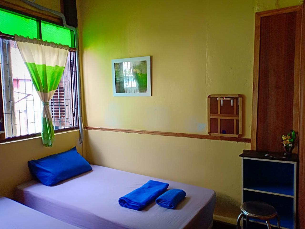 Santo House Hotel Bangkok Ngoại thất bức ảnh