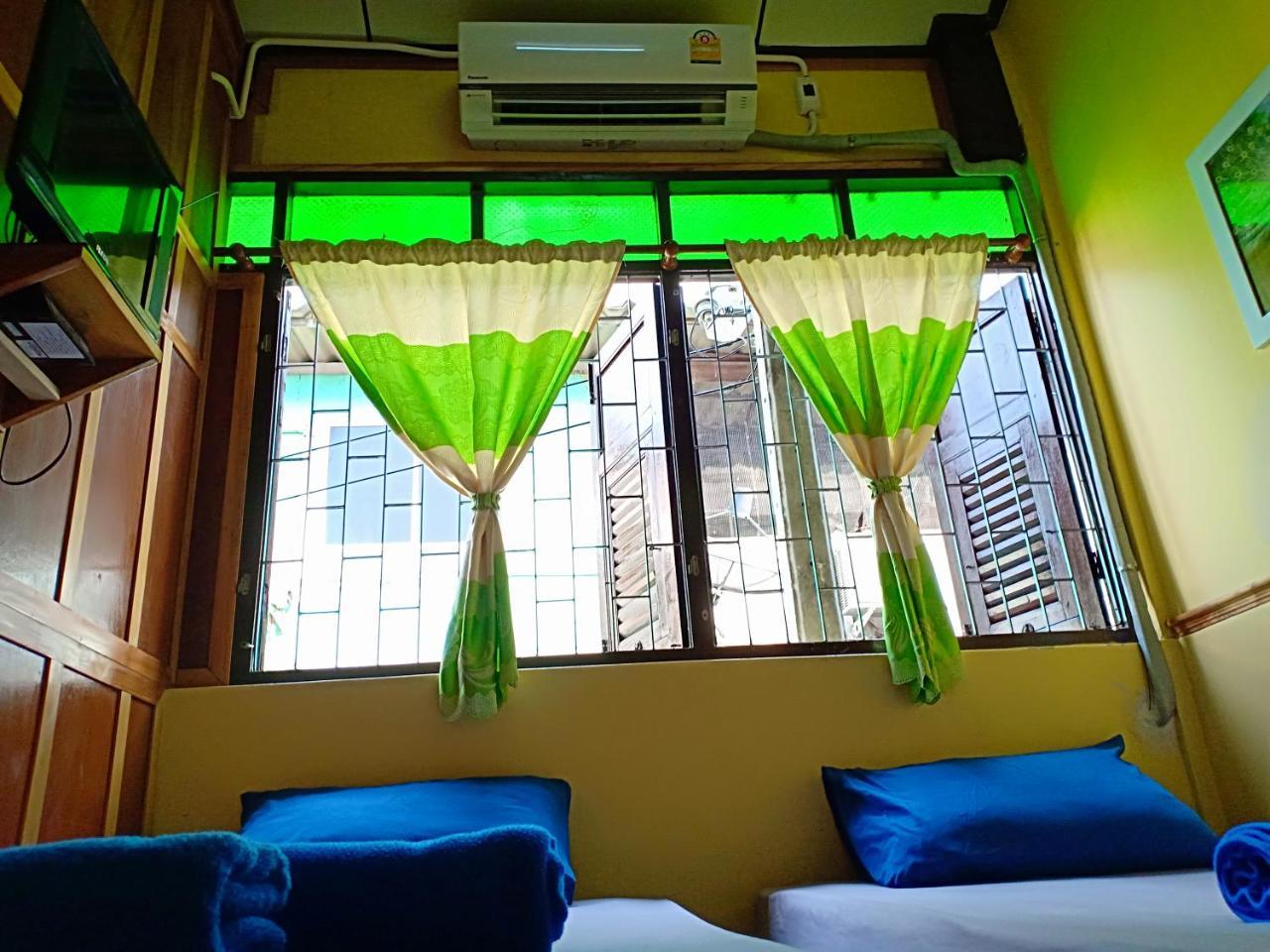 Santo House Hotel Bangkok Ngoại thất bức ảnh