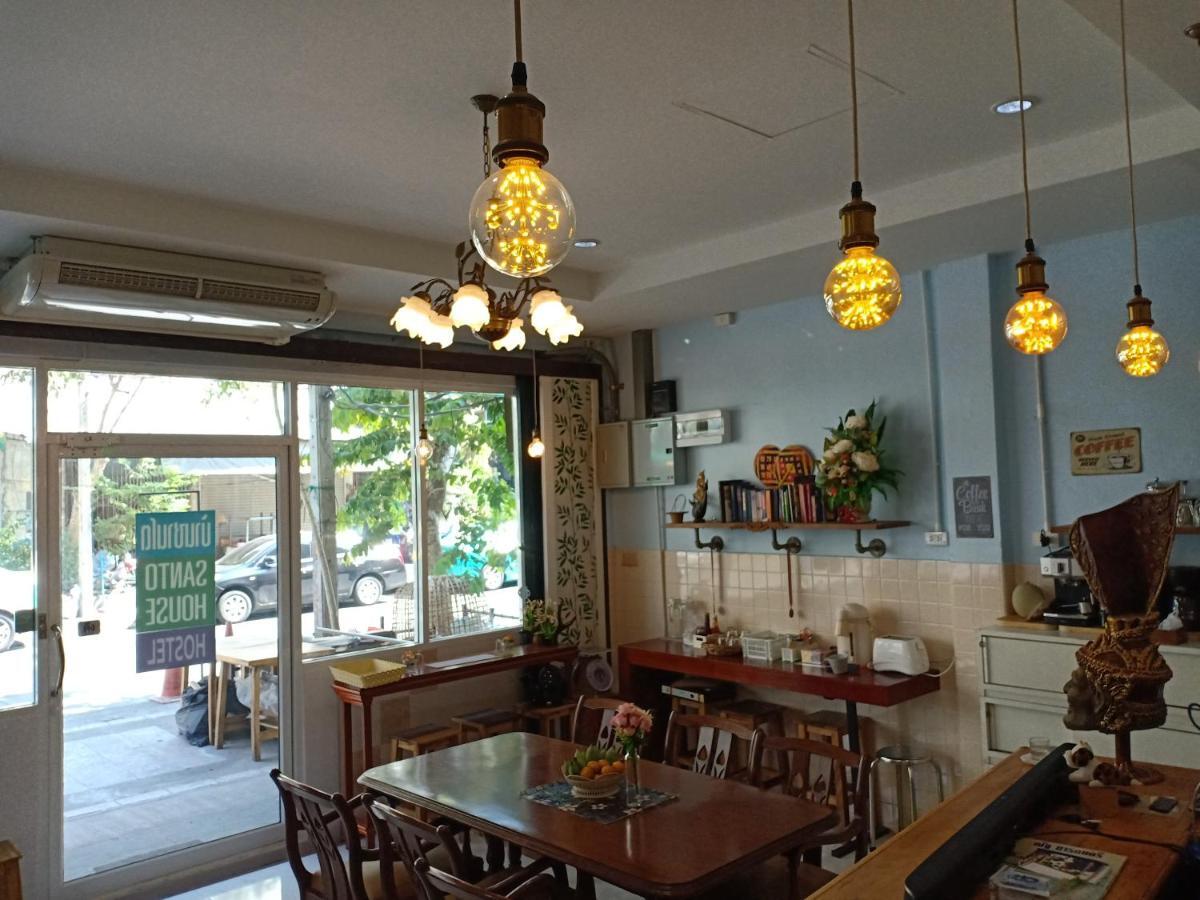 Santo House Hotel Bangkok Ngoại thất bức ảnh
