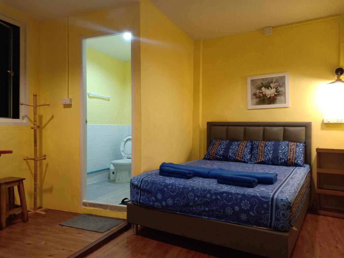 Santo House Hotel Bangkok Ngoại thất bức ảnh